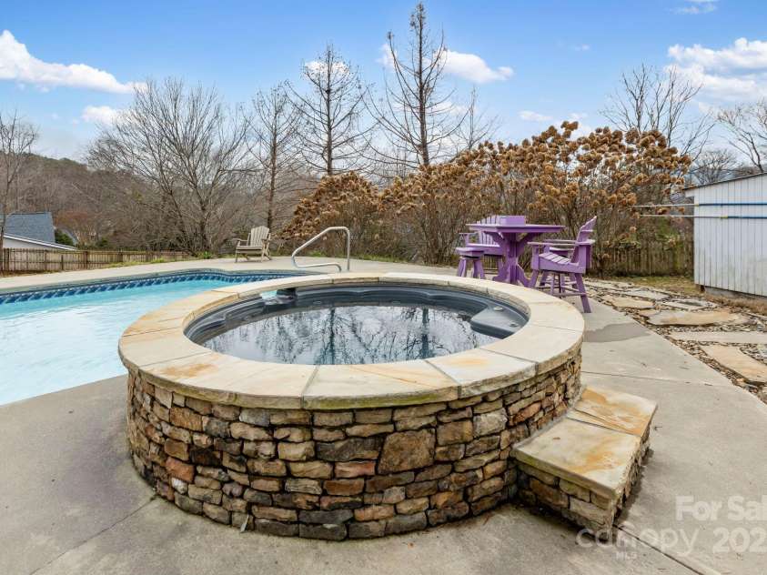 104 Enthoffer Street, Black Mountain, NC 28711.  MLS# CAR4328758, YatesRealty ID 3902. Salt water pool/hot tub