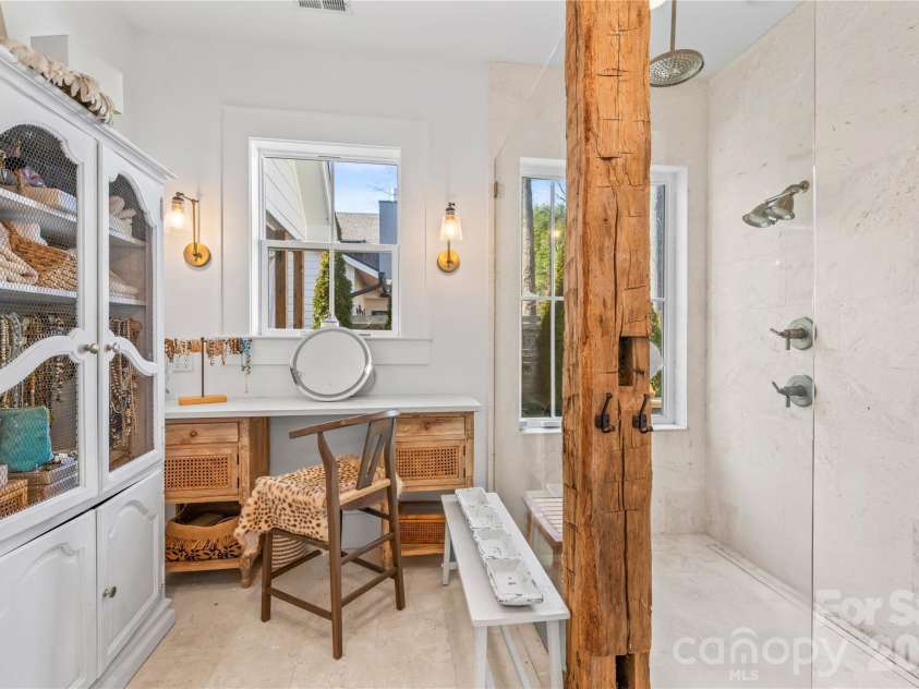 24 Waverly Road, Asheville, NC 28803.  MLS# CAR4345521, YatesRealty ID 3902. 
