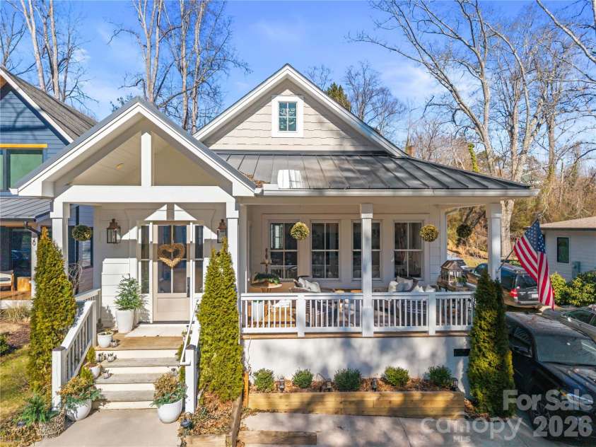 24 Waverly Road, Asheville, NC 28803.  MLS# CAR4345521, YatesRealty ID 3902. 