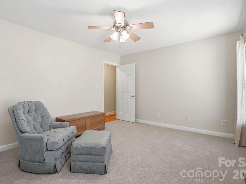 701 Blue Rock Drive, Charlotte, NC 28213.  MLS# CAR4395254, YatesRealty ID 39020. Home is move-in ready!