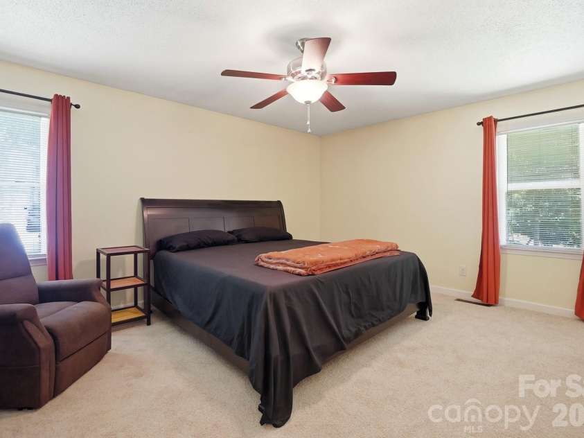 701 Blue Rock Drive, Charlotte, NC 28213.  MLS# CAR4395254, YatesRealty ID 39020. Primary suite features an en-suite bath