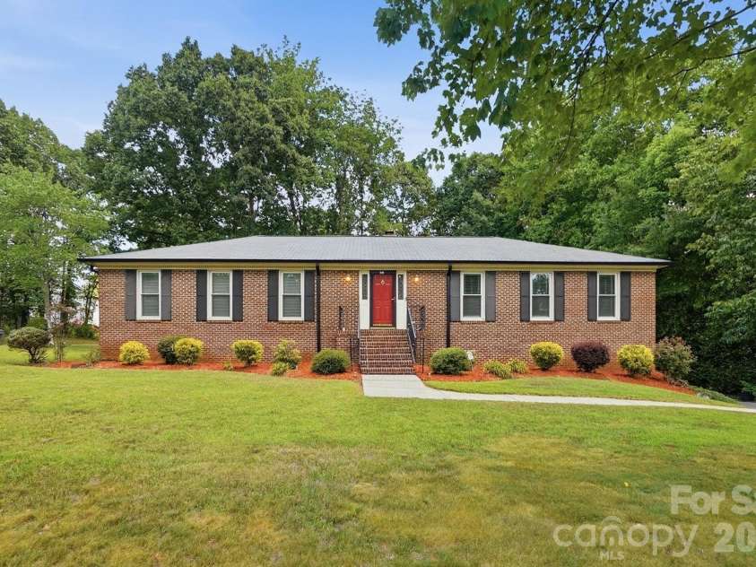 701 Blue Rock Drive, Charlotte, NC 28213.  MLS# CAR4395254, YatesRealty ID 39020. Welcome Home! Full brick ranch with basement