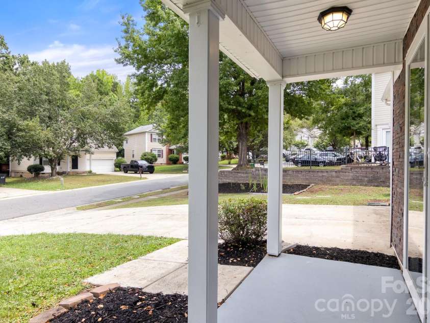 11125 Northwoods Forest Drive, Charlotte, NC 28214.  MLS# CAR4400829, YatesRealty ID 39021. 