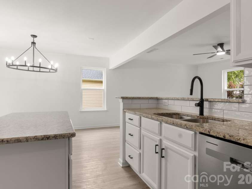 11125 Northwoods Forest Drive, Charlotte, NC 28214.  MLS# CAR4400829, YatesRealty ID 39021. 
