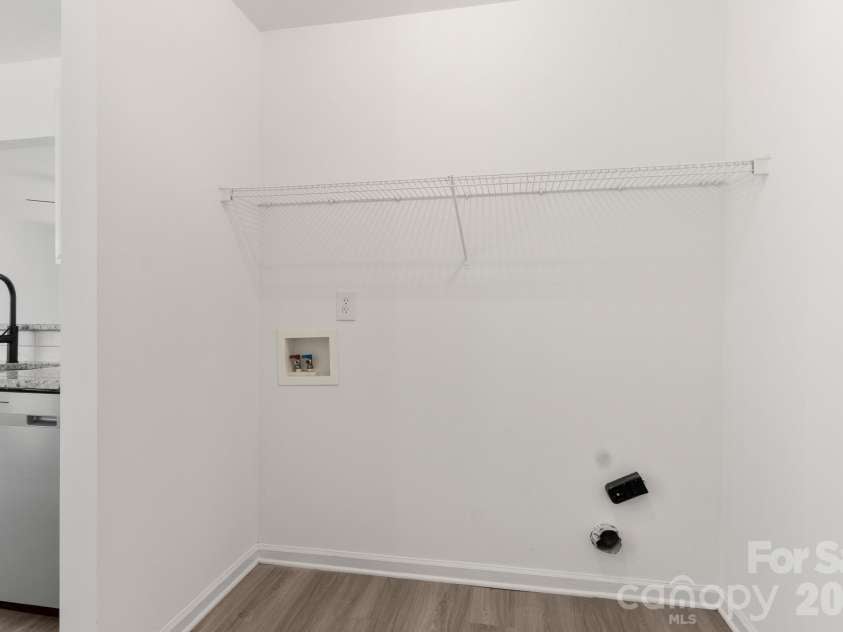 11125 Northwoods Forest Drive, Charlotte, NC 28214.  MLS# CAR4400829, YatesRealty ID 39021. 