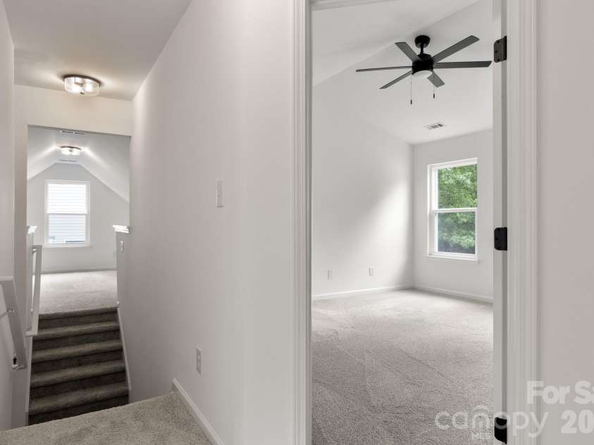 11125 Northwoods Forest Drive, Charlotte, NC 28214.  MLS# CAR4400829, YatesRealty ID 39021. 