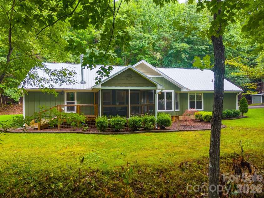 544 Stonehaven Drive, Cullowhee, NC 28723.  MLS# CAR4402717, YatesRealty ID 39022. 
