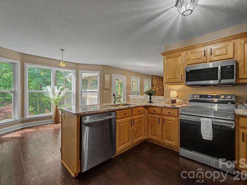 544 Stonehaven Drive, Cullowhee, NC 28723.  MLS# CAR4402717, YatesRealty ID 39022. 