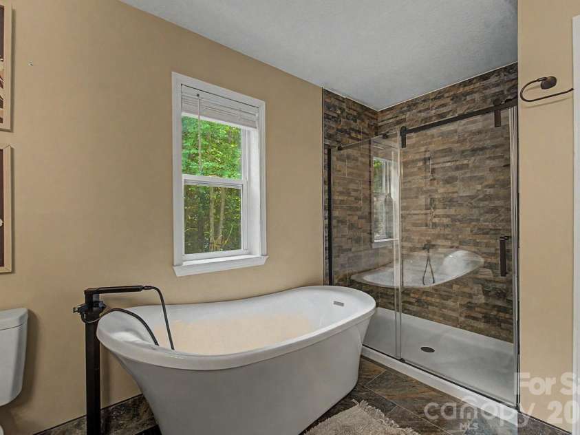 544 Stonehaven Drive, Cullowhee, NC 28723.  MLS# CAR4402717, YatesRealty ID 39022. 