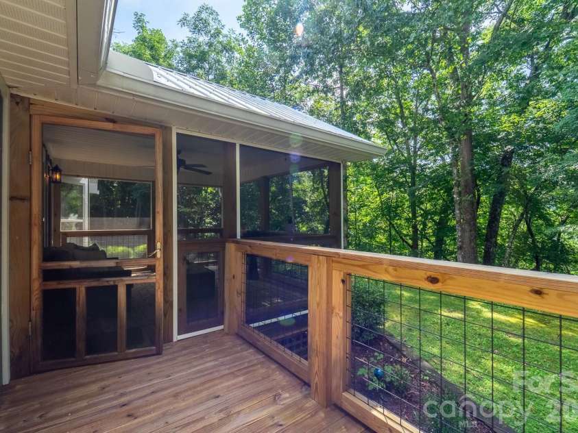 544 Stonehaven Drive, Cullowhee, NC 28723.  MLS# CAR4402717, YatesRealty ID 39022. 