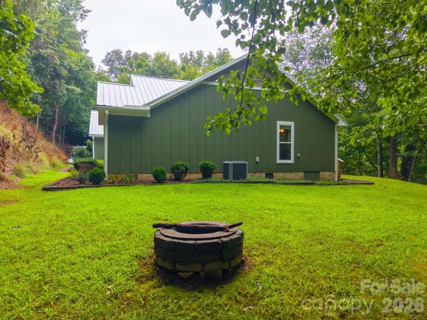 544 Stonehaven Drive, Cullowhee, NC 28723.  MLS# CAR4402717, YatesRealty ID 39022. 