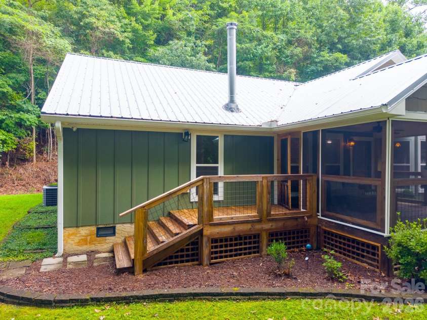 544 Stonehaven Drive, Cullowhee, NC 28723.  MLS# CAR4402717, YatesRealty ID 39022. 