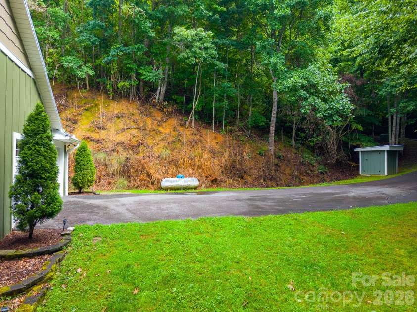 544 Stonehaven Drive, Cullowhee, NC 28723.  MLS# CAR4402717, YatesRealty ID 39022. 