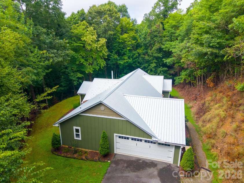 544 Stonehaven Drive, Cullowhee, NC 28723.  MLS# CAR4402717, YatesRealty ID 39022. 