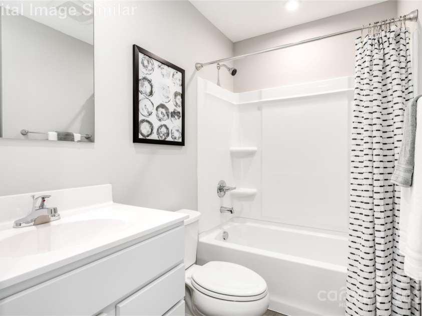 2834 Alvin Way, Charlotte, NC 28216.  MLS# CAR4332060, YatesRealty ID 39023. 