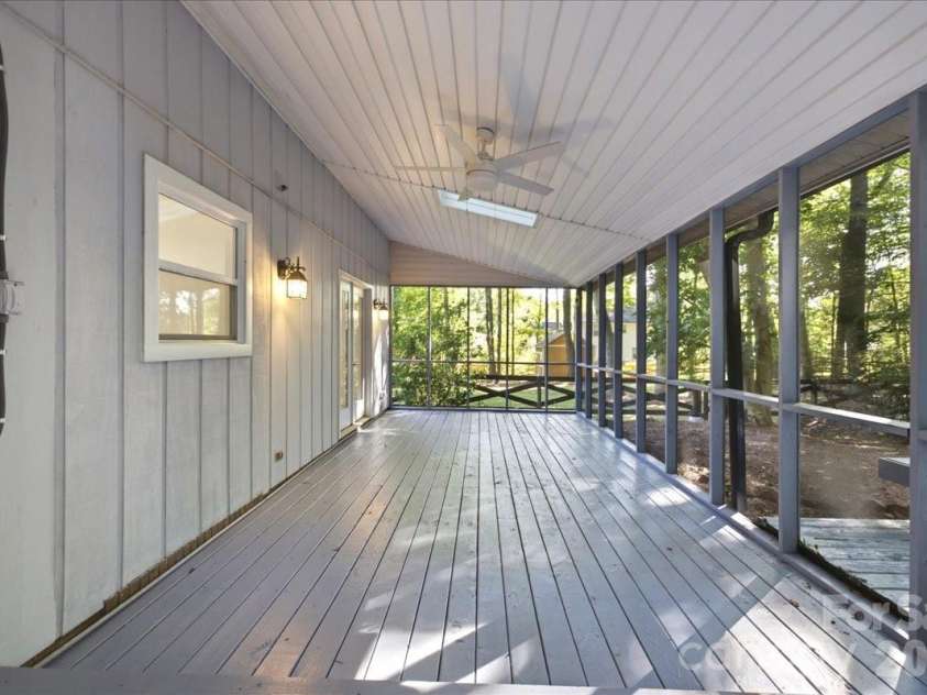 1107 Spring Fall Court, Charlotte, NC 28213.  MLS# CAR4404724, YatesRealty ID 39025. 