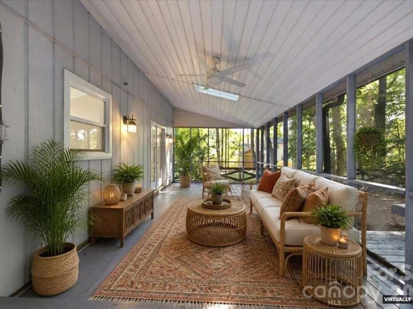 1107 Spring Fall Court, Charlotte, NC 28213.  MLS# CAR4404724, YatesRealty ID 39025. 
