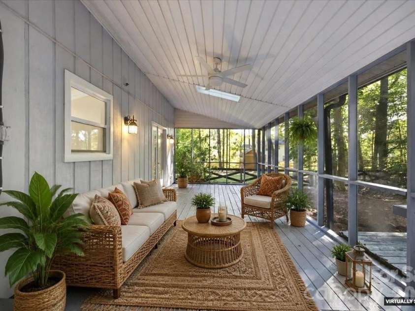 1107 Spring Fall Court, Charlotte, NC 28213.  MLS# CAR4404724, YatesRealty ID 39025. 