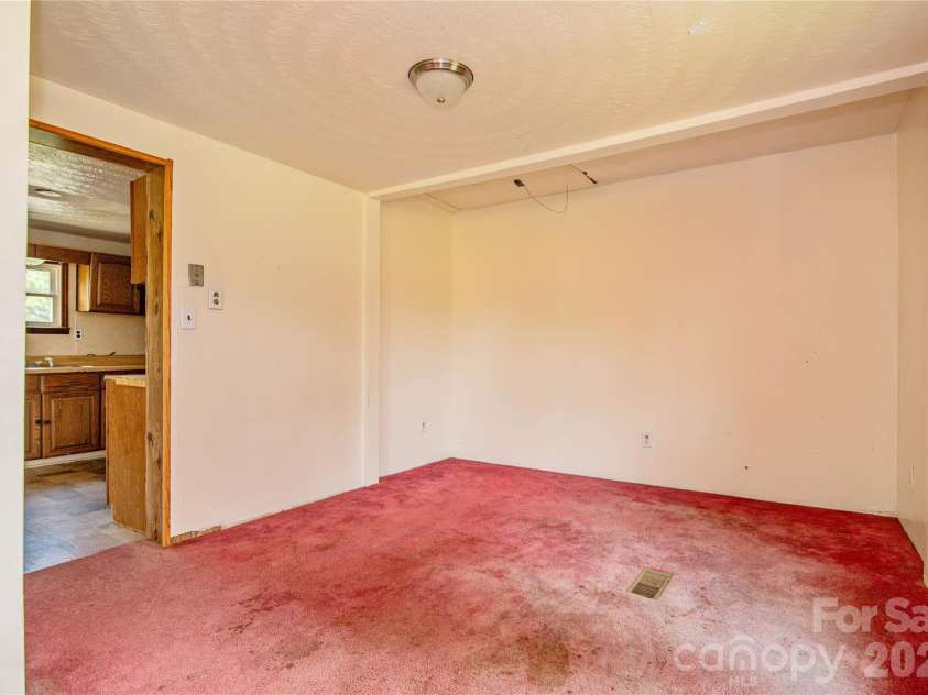 129 Sandy Ridge Lane, Gaston, NC 27832.  MLS# CAR4404660, YatesRealty ID 39027. 