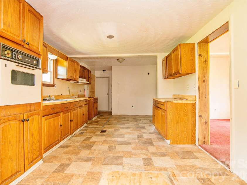129 Sandy Ridge Lane, Gaston, NC 27832.  MLS# CAR4404660, YatesRealty ID 39027. 