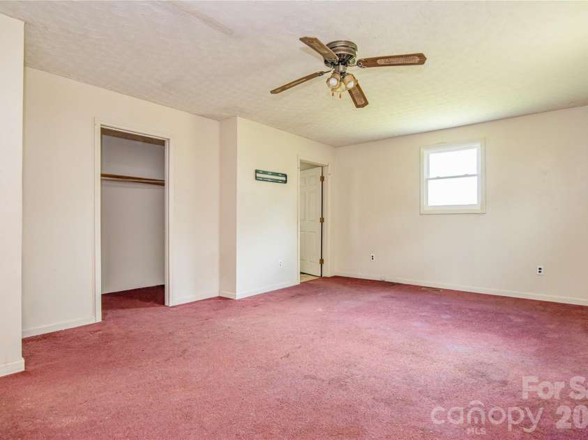 129 Sandy Ridge Lane, Gaston, NC 27832.  MLS# CAR4404660, YatesRealty ID 39027. 