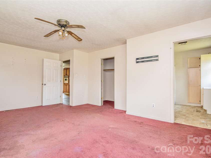 129 Sandy Ridge Lane, Gaston, NC 27832.  MLS# CAR4404660, YatesRealty ID 39027. 
