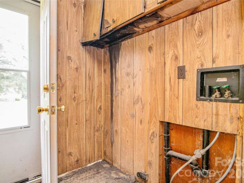 129 Sandy Ridge Lane, Gaston, NC 27832.  MLS# CAR4404660, YatesRealty ID 39027. 