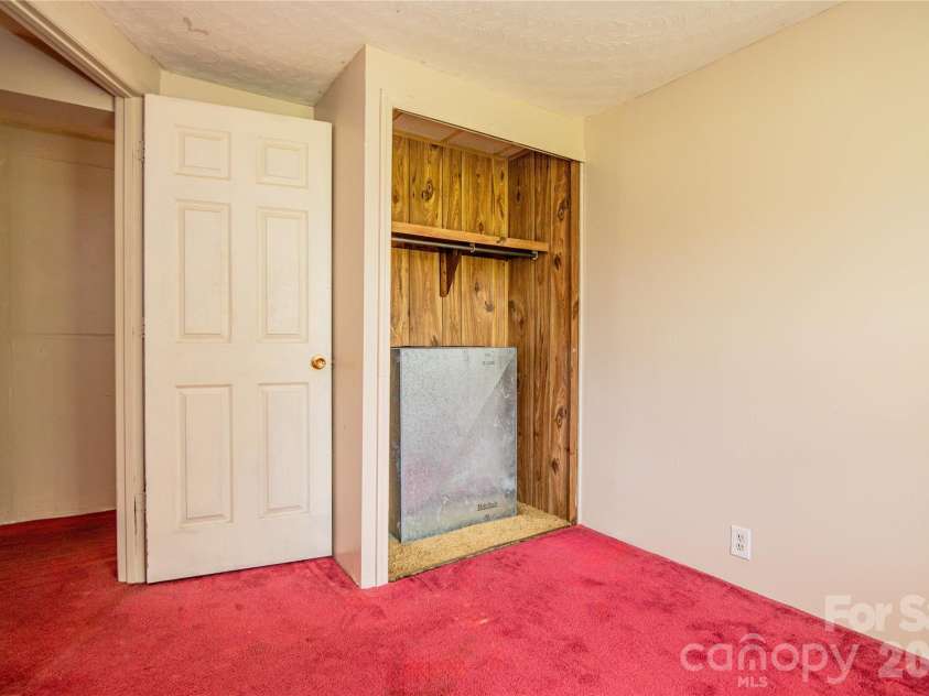 129 Sandy Ridge Lane, Gaston, NC 27832.  MLS# CAR4404660, YatesRealty ID 39027. 