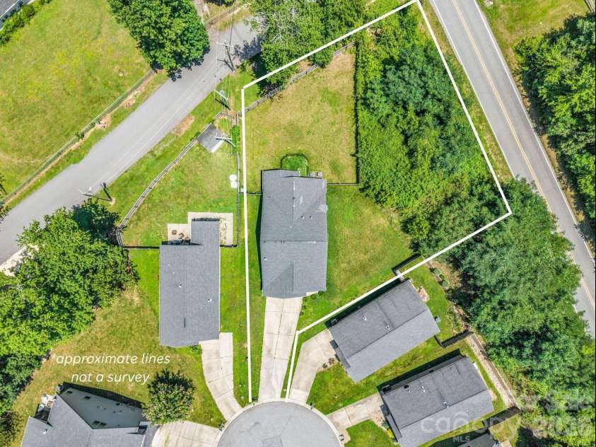 198 River Road, Fletcher, NC 28732.  MLS# CAR4404977, YatesRealty ID 39028. 
