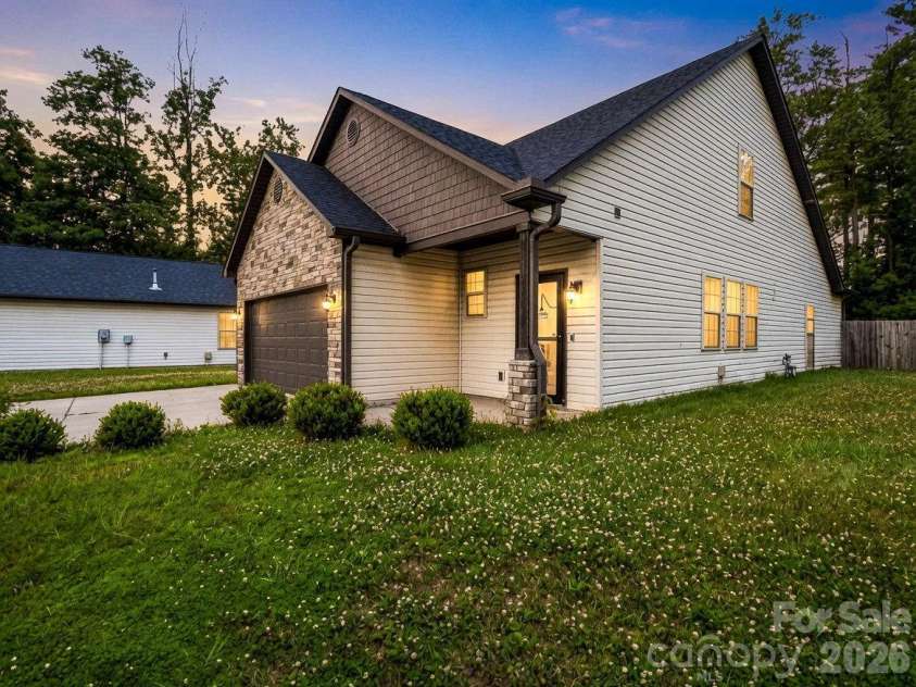 198 River Road, Fletcher, NC 28732.  MLS# CAR4404977, YatesRealty ID 39028. 