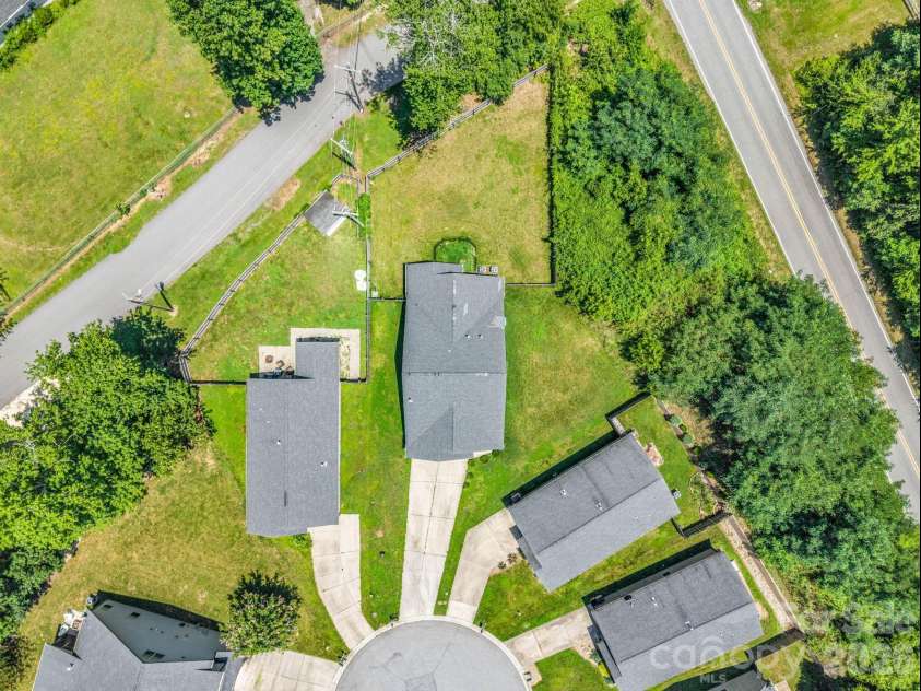 198 River Road, Fletcher, NC 28732.  MLS# CAR4404977, YatesRealty ID 39028. 