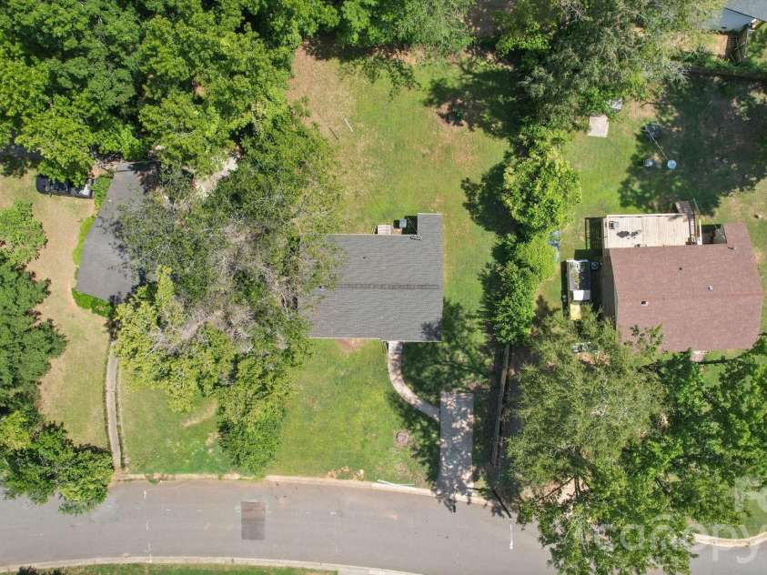 4316 Mckinley Drive, Charlotte, NC 28208.  MLS# CAR4404752, YatesRealty ID 39029. 