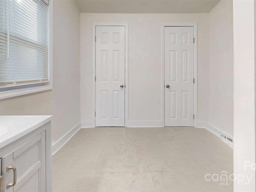 246 Barbary Drive, Statesville, NC 28677.  MLS# CAR4210070, YatesRealty ID 3903. 