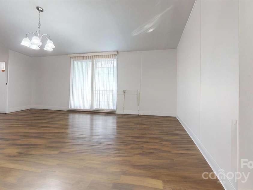 246 Barbary Drive, Statesville, NC 28677.  MLS# CAR4210070, YatesRealty ID 3903. 