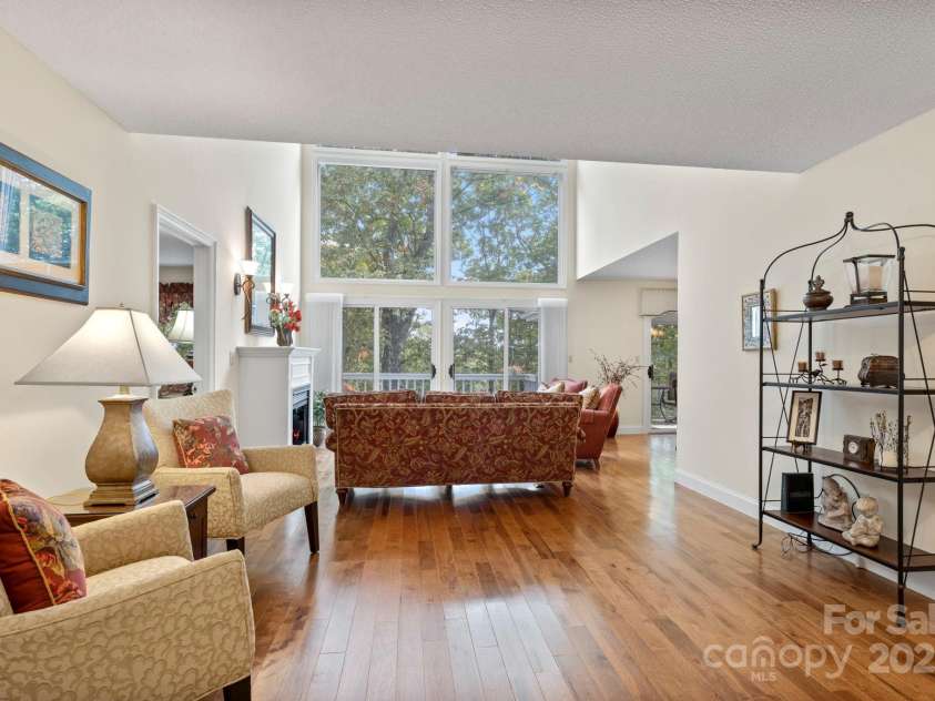 320 Dawnbrook Drive, Flat Rock, NC 28731.  MLS# CAR4312998, YatesRealty ID 3903. 