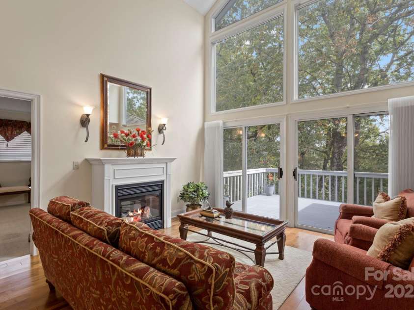 320 Dawnbrook Drive, Flat Rock, NC 28731.  MLS# CAR4312998, YatesRealty ID 3903. 