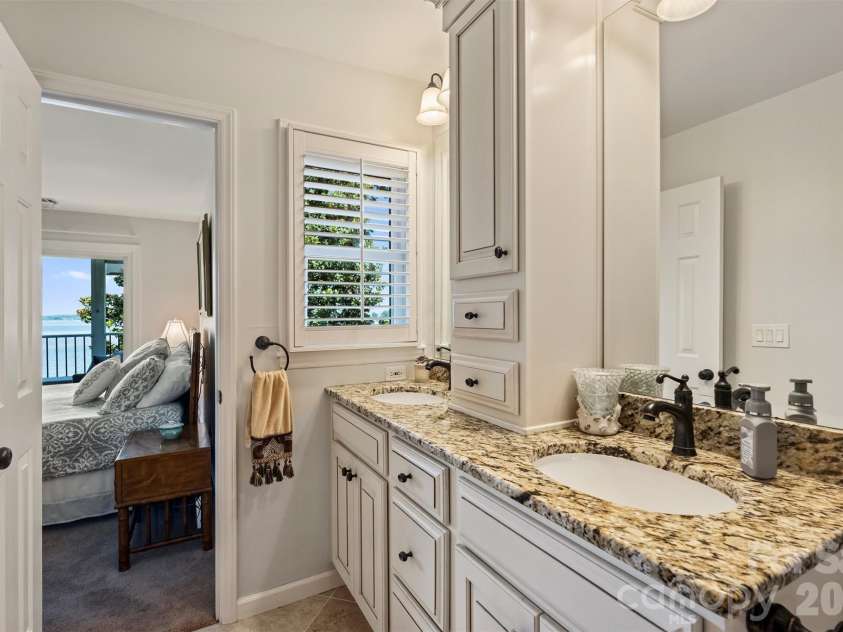 20427 Harborgate Court, Cornelius, NC 28031.  MLS# CAR4400359, YatesRealty ID 39030. 