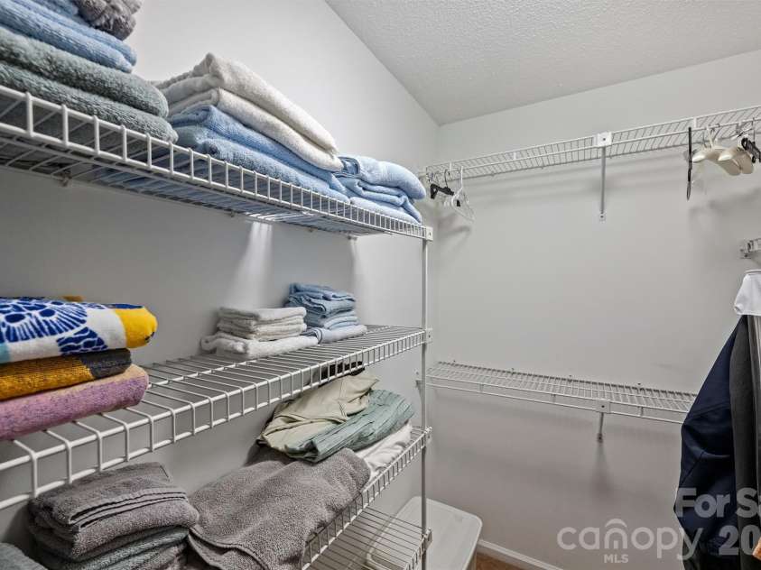 20427 Harborgate Court, Cornelius, NC 28031.  MLS# CAR4400359, YatesRealty ID 39030. 