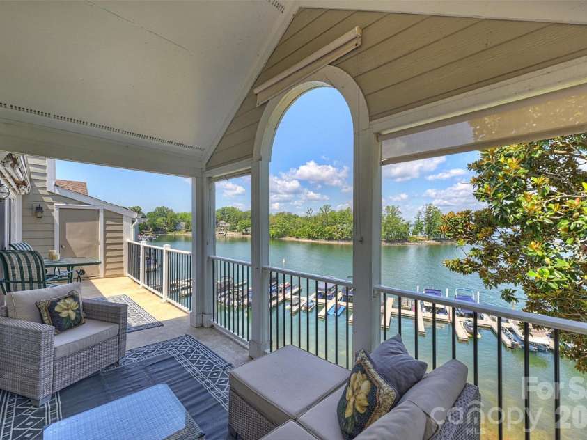 20427 Harborgate Court, Cornelius, NC 28031.  MLS# CAR4400359, YatesRealty ID 39030. 