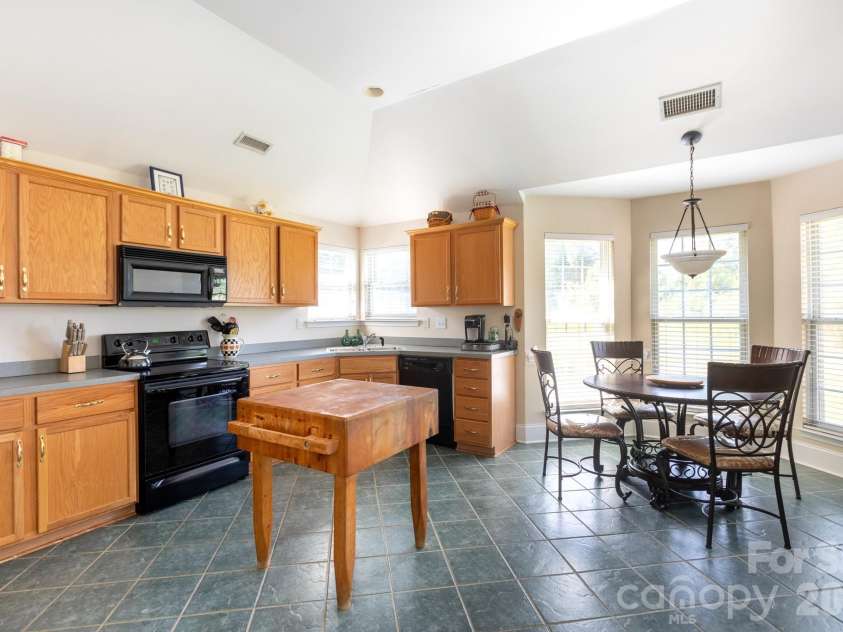 3431 Continental Drive, Monroe, NC 28110.  MLS# CAR4406027, YatesRealty ID 39031. 