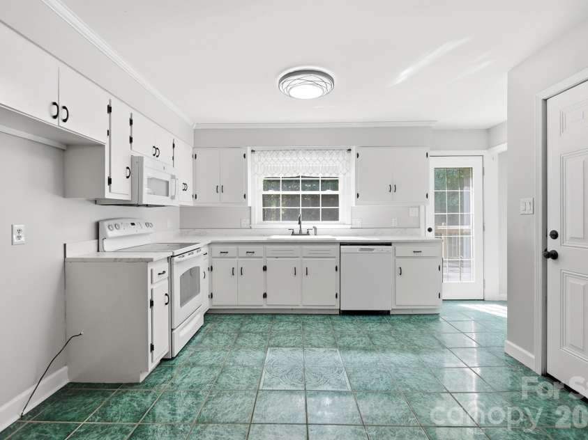 4855 Pleasant Place Road, Salisbury, NC 28147.  MLS# CAR4406098, YatesRealty ID 39032. 