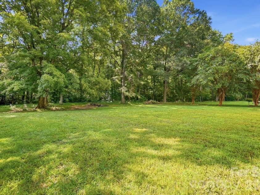 4855 Pleasant Place Road, Salisbury, NC 28147.  MLS# CAR4406098, YatesRealty ID 39032. 