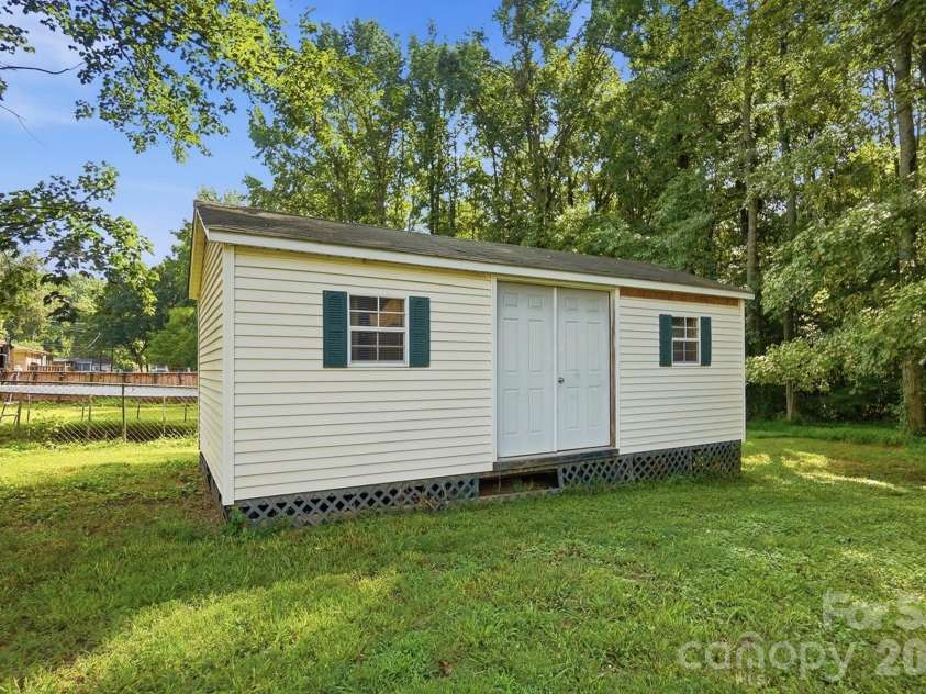4855 Pleasant Place Road, Salisbury, NC 28147.  MLS# CAR4406098, YatesRealty ID 39032. 