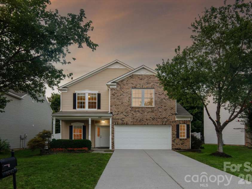 6042 Laurent Avenue, Fort Mill, SC 29715.  MLS# CAR4403776, YatesRealty ID 39033. Brick Elvation