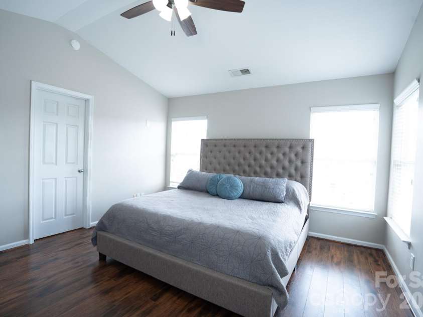 7051 Brighton Park Drive, Charlotte, NC 28227.  MLS# CAR4399270, YatesRealty ID 39034. Your primary bedroom has additional windows.