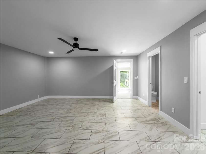 2117 Emma Circle, Lancaster, SC 29720.  MLS# CAR4404855, YatesRealty ID 39035. 