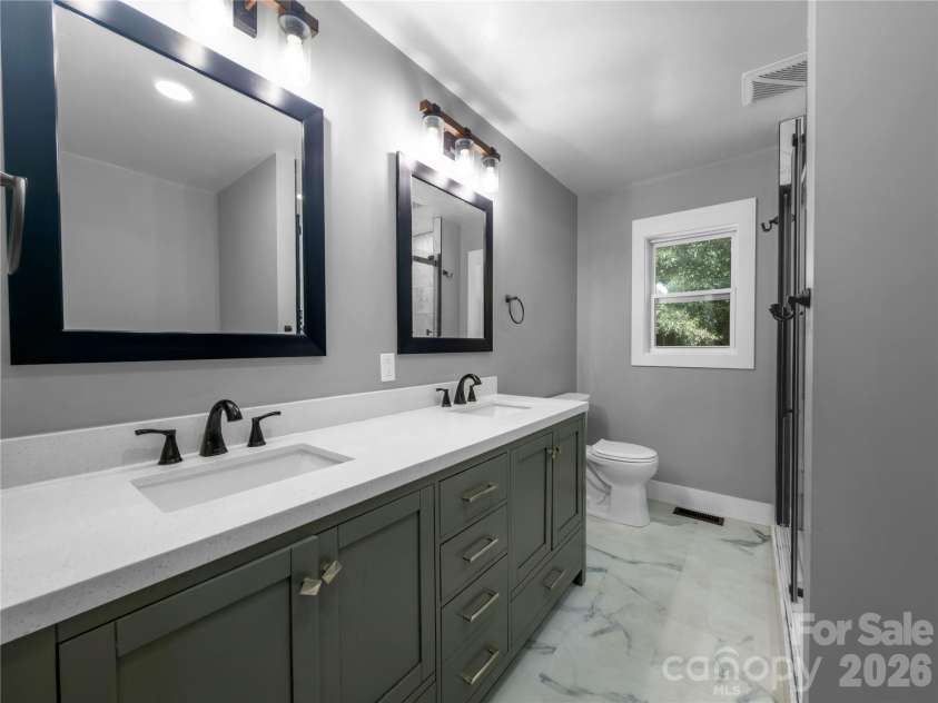 2117 Emma Circle, Lancaster, SC 29720.  MLS# CAR4404855, YatesRealty ID 39035. 