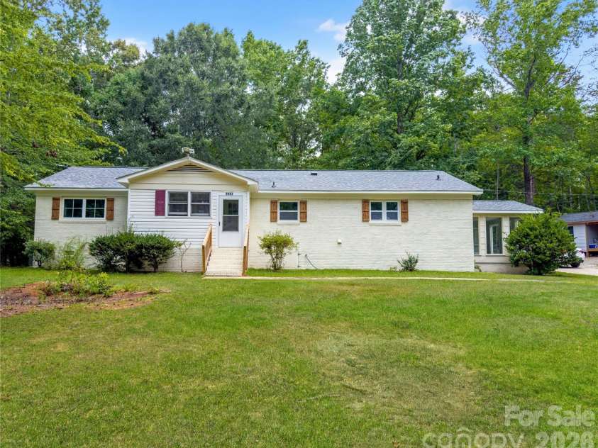 2117 Emma Circle, Lancaster, SC 29720.  MLS# CAR4404855, YatesRealty ID 39035. 