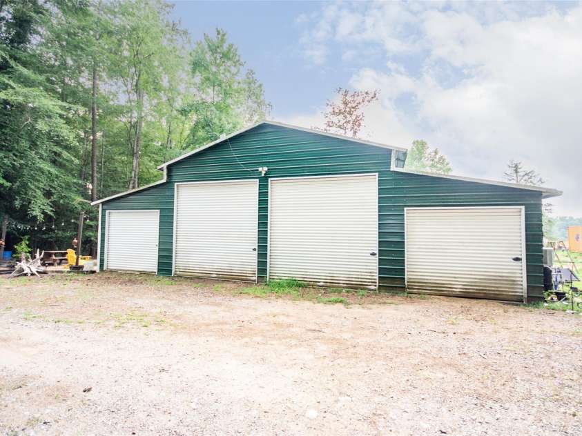 588 Abbeydale Road, Harmony, NC 28634.  MLS# CAR4403987, YatesRealty ID 39036. 