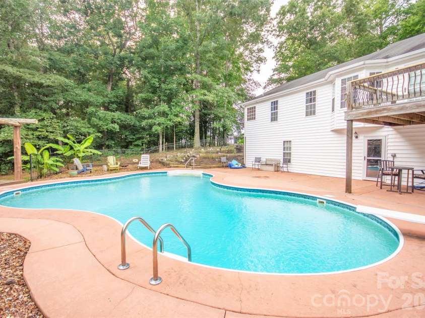 588 Abbeydale Road, Harmony, NC 28634.  MLS# CAR4403987, YatesRealty ID 39036. 